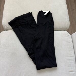 offline by aerie real me xtra high waisted bootcut legging